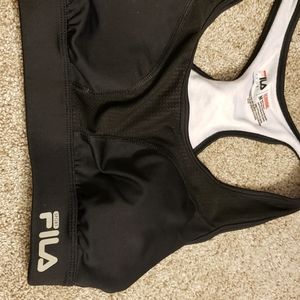 Black medium sports bra bundle